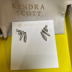 Kendra Scott earring - climber